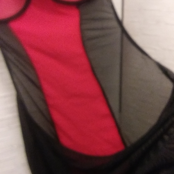 Plus Size Short Gown - Picture 9 of 9